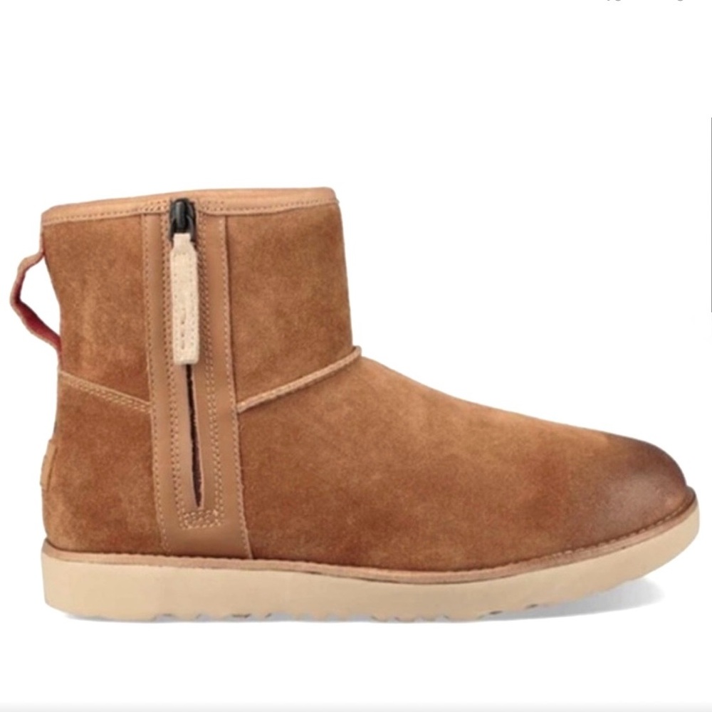 UGG Classic Waterproof Men’s Mini Zip chesnut suede Boots, size 10